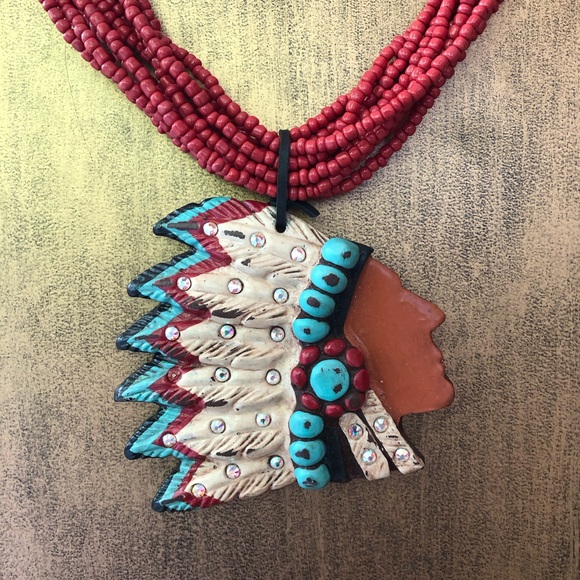 Native American Chief gorgeous necklace with coral colored beads & chief profile - Picture 4 of 11